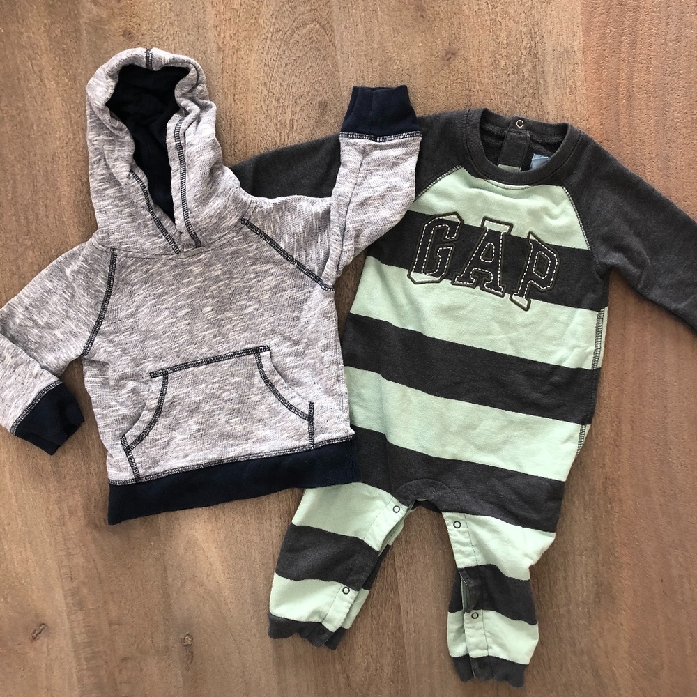 Gap Hoodie and One Piece -Q5